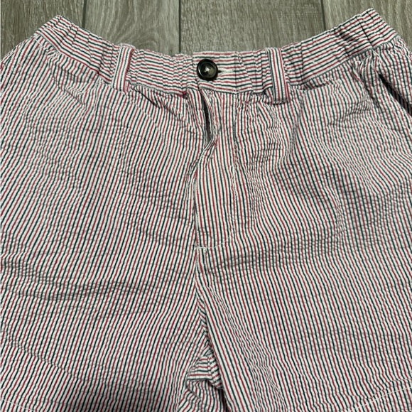 Chubbies 5.5” Seersucker Elastic Waistband Striped Shorts - Picture 4 of 8